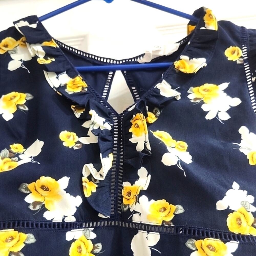 J.O.A. Navy Floral Tie-Front Top - Picture 3 of 12